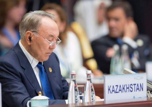 Назарбаев прибыл в Бишкек для участия в заседании совета глав государств СНГ